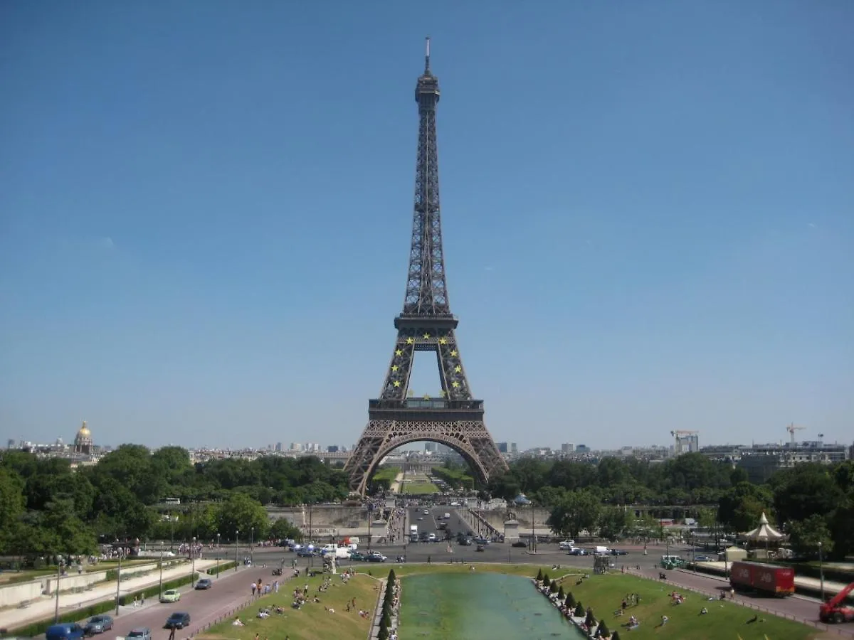T2 Trocadero Tour Eiffel contacts